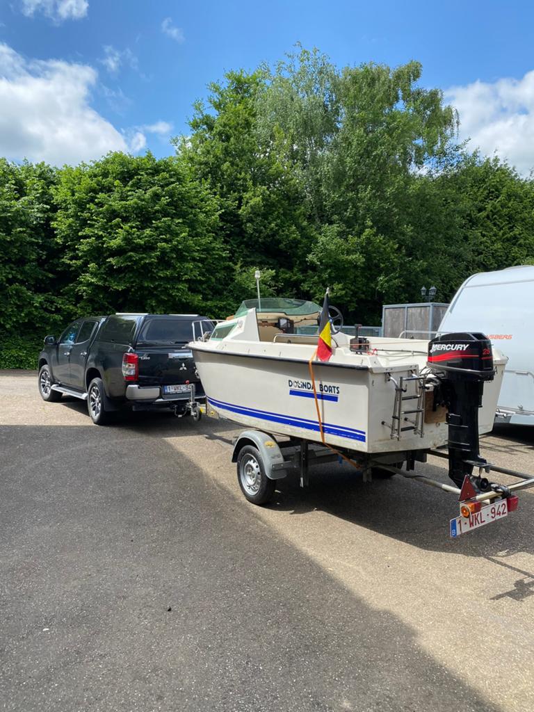 Kajuitbootje Dolinda boat met 25 pk Mercury en trailer, Watersport en Boten, Ophalen, Zo goed als nieuw, 10 tot 30 pk, Overige merken