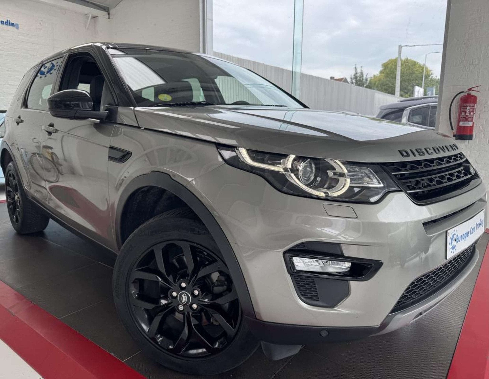 Land Rover Discovery Sport HSE D150 4WD Bva T.PANO 83.401Km, Cuir, Argent ou Gris, 110 kW, Entreprise