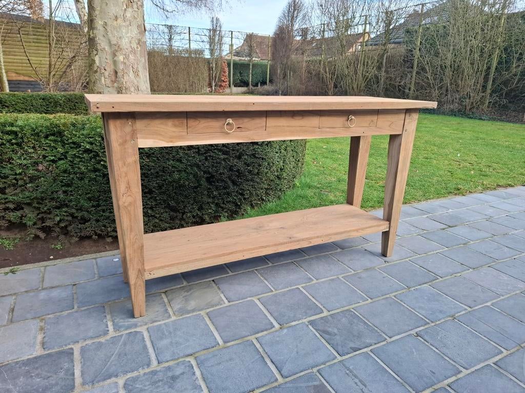Sidetable uit massieve teak. Geluchtgomd., Ophalen of Verzenden