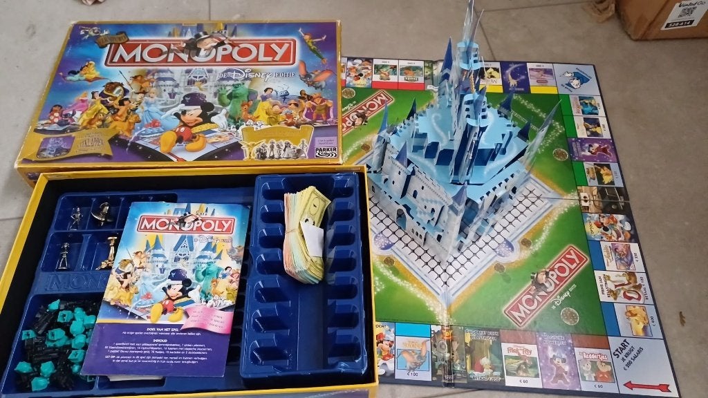 bordspel nieuw Monopoly Disney 3d kasteel Monopolie, Hobby en Vrije tijd, Gezelschapsspellen | Bordspellen, Een of twee spelers