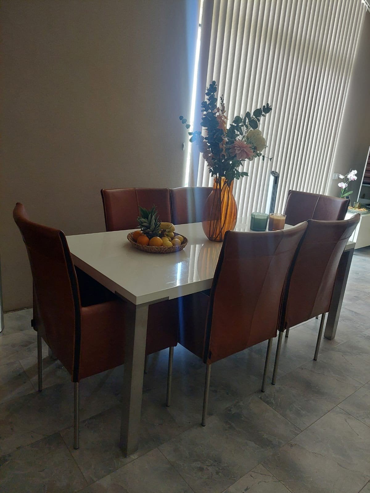 Prachtige eetkamertafel stoelen een set van 6 te koop!, Huis en Inrichting, Complete eetkamers, Ophalen, Zo goed als nieuw, Modern