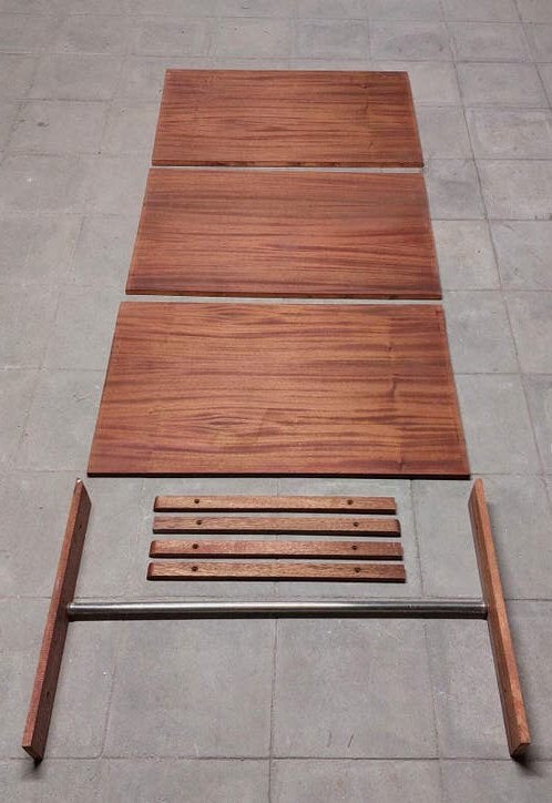 3 étagères en bois + tringle, Comme neuf