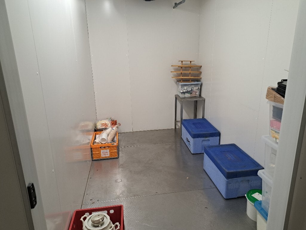 Koelcel, Ophalen