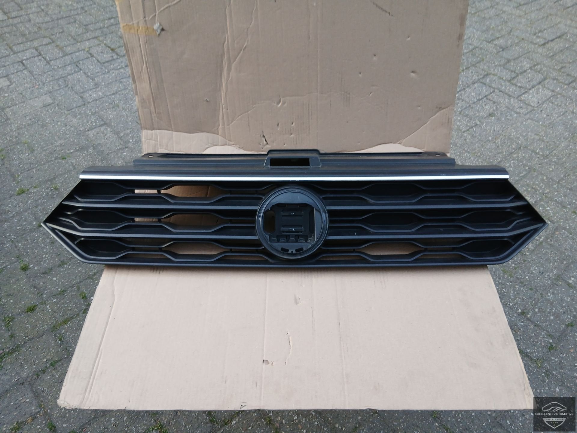 Calandre d'origine pour VW T-Roc 2017-2020 ! 2GA853651R, Autos : Pièces & Accessoires, Volkswagen, Volkswagen AG, Vw@volkswagen.de