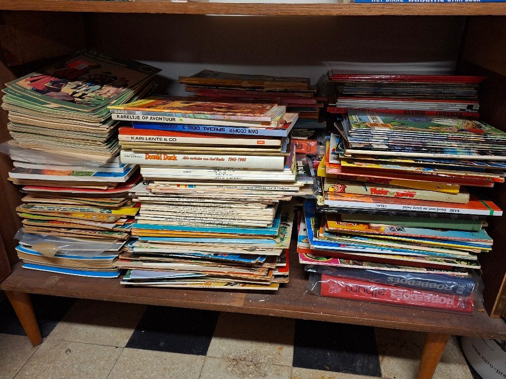 Lot losse ongesorteerde strips, Boeken, Ophalen