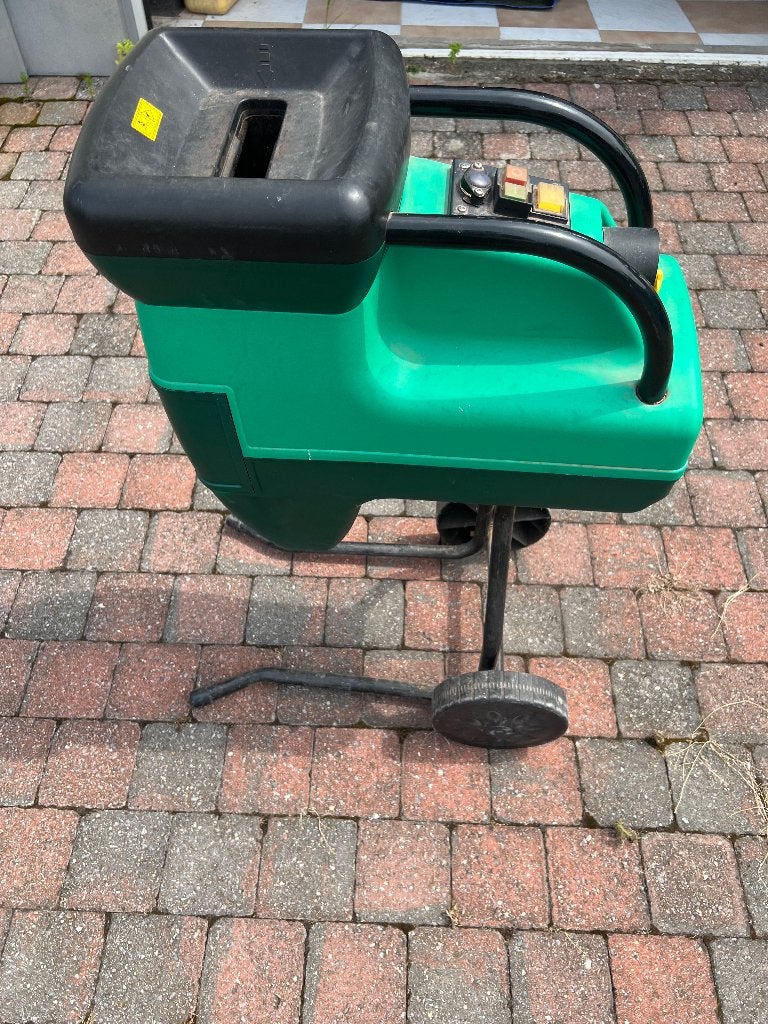 Broyeur de végétaux électrique – Bon état, Enlèvement, Utilisé, Électrique