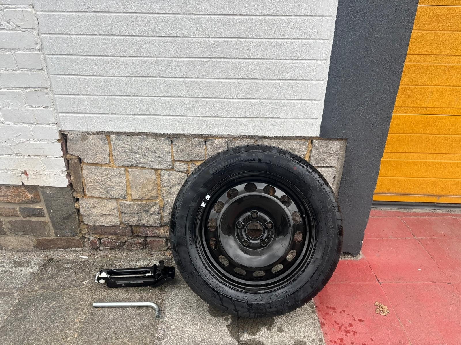 Roue de secours Vw,Audi,Skoda,Seat (195/60R16) neuf galette, Autos : Pièces & Accessoires, Enlèvement, Neuf, Audi