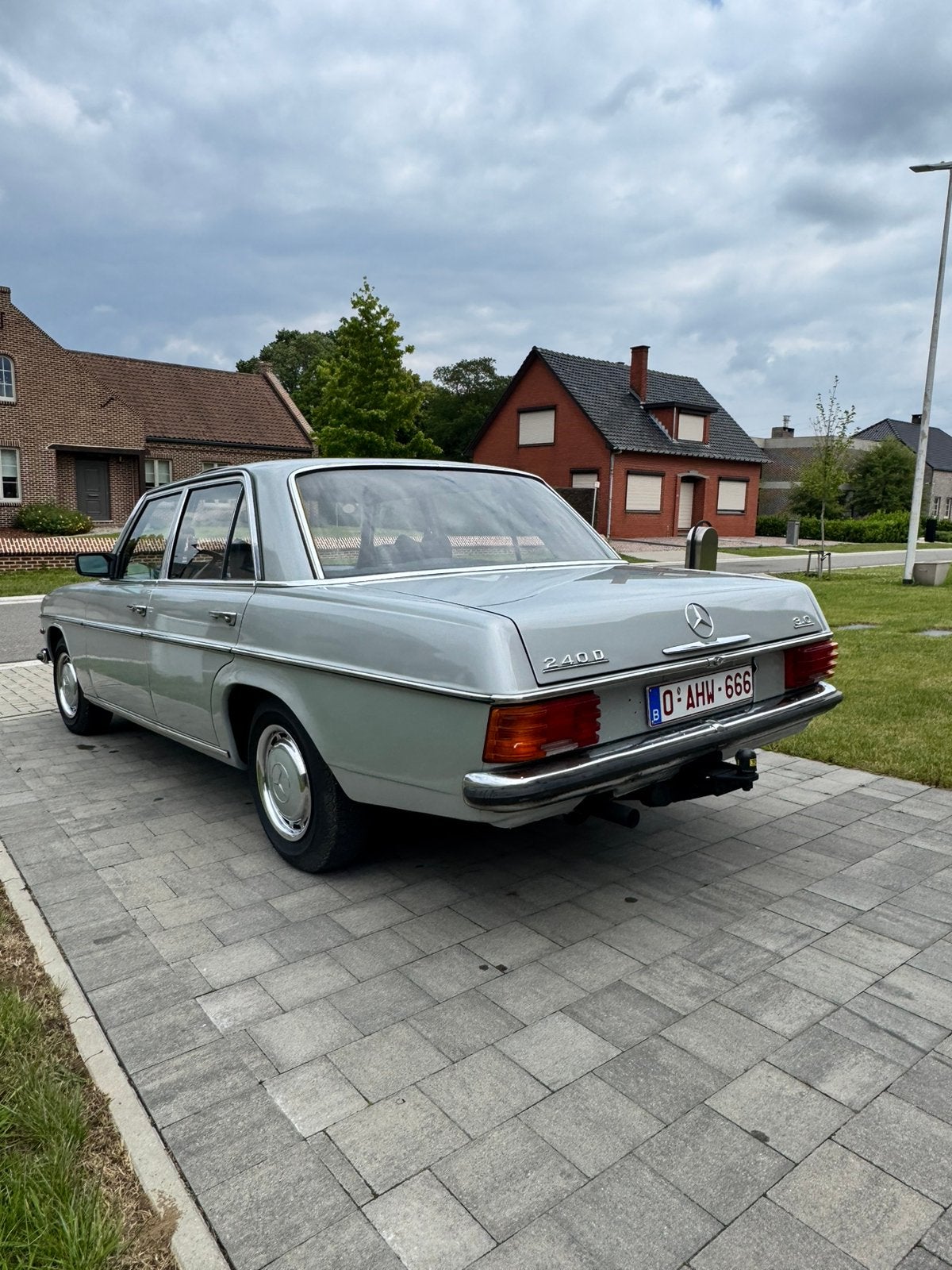 Mercedes 240D 3.0 Diesel, foto 2