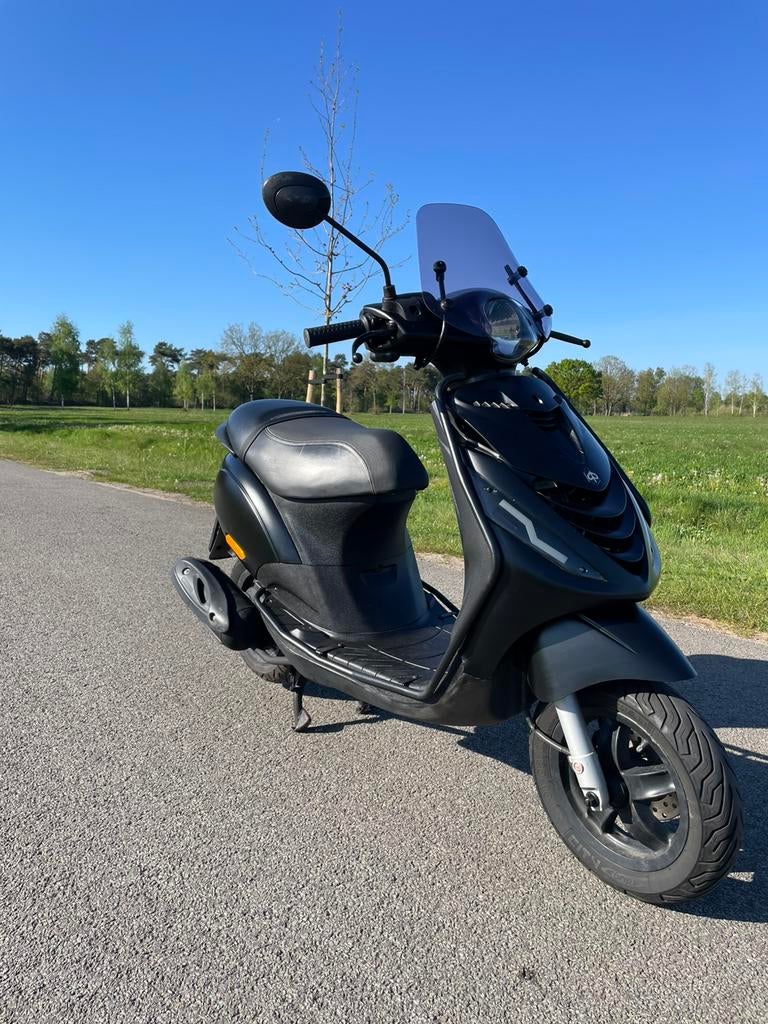 Piaggo zip, Vélos & Vélomoteurs, Scooters | Piaggio, Comme neuf, Zip, Classe A (25 km/h), Essence, Enlèvement