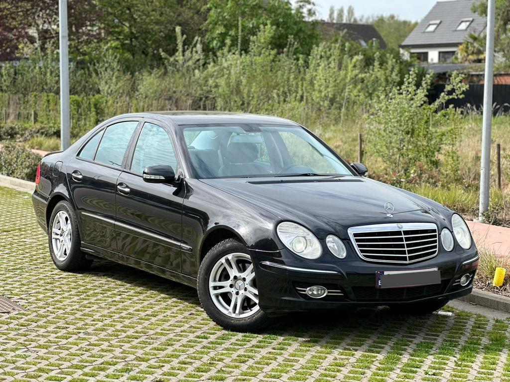 Mercedes E220 2.2 Cdi Automaat, Auto's, Mercedes-Benz, Automaat, 4 deurs, Zwart, Leder en Stof