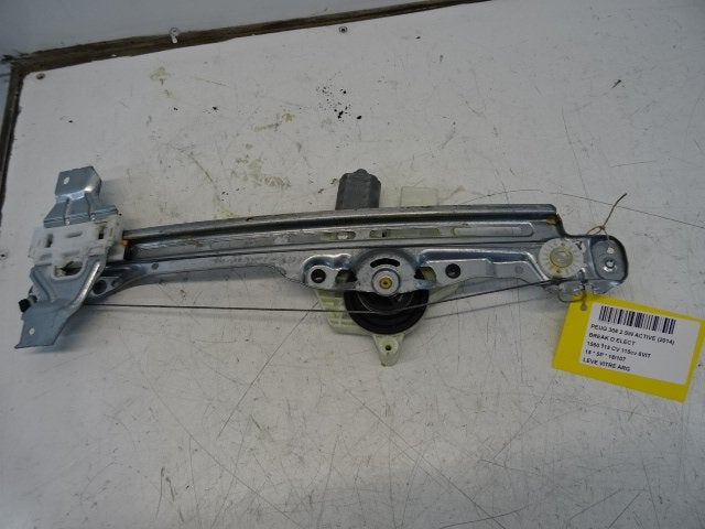 MECANISME VITRE ARRIÈRE GAUCHE Peugeot (2215122422), Kontakt-peugeot@peugeot.com, Utilisé, Peugeot Deutschland GmbH, Bahnhofsplatz
65423  Rüsselsheim, DE