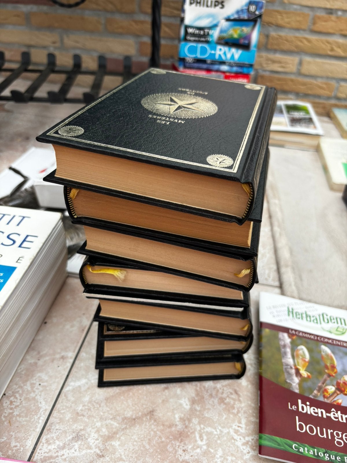 Les mystères de l'univers 8 volumes, Boeken, Ophalen of Verzenden, Zo goed als nieuw