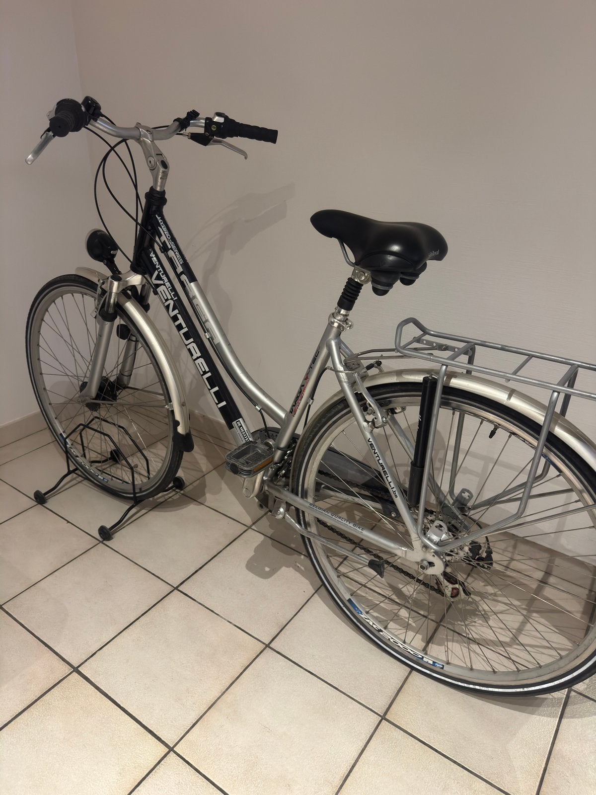 Venturelli damesfiets, Ophalen of Verzenden, Zo goed als nieuw