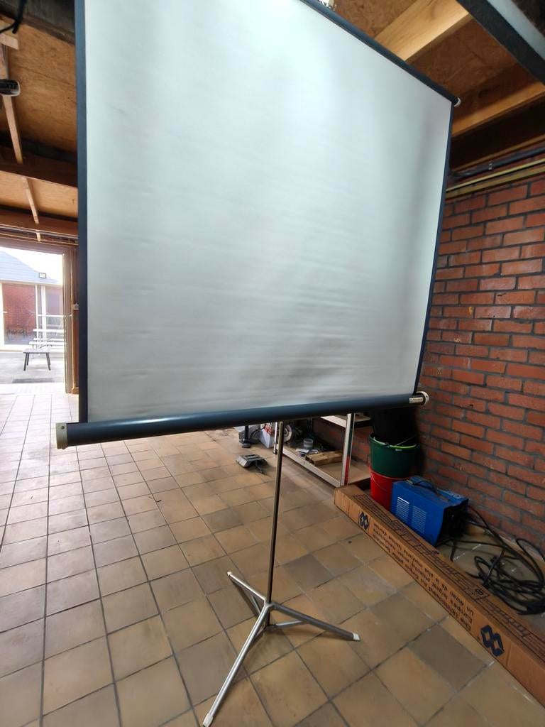 Prachtig Vintage MW Projectiescherm op Statief – Inclusief D, Audio, Tv en Foto, Projectieschermen, Zo goed als nieuw, Handmatig