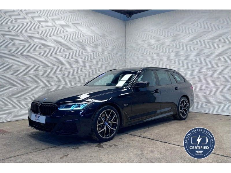 BMW 5-Serie e*PHEV*M-SPORT*360°*HUD*PANO*TOURING*, Autos, Euro 6, Entreprise, Noir, 5 portes