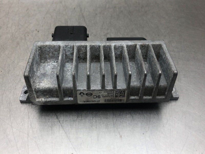 RELAIS BOUGIE PRECHAUFFAGE NV 250 (WF) (|271202380R|), Utilisé, Nissan