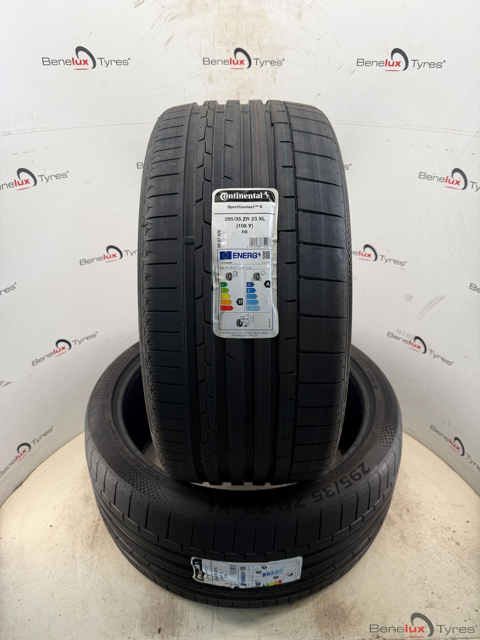 295/35ZR23 Conti 295/35R23 295/35 ZR23 R23 295/35/23 2953523, Autos : Pièces & Accessoires, Pneus & Jantes, Neuf, 295 mm, -, Véhicule de tourisme