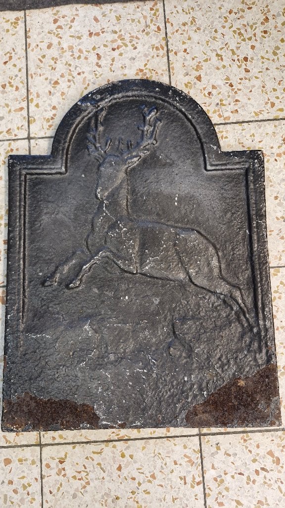 Taque de cheminée en fonte au décor de cerf, Enlèvement ou Envoi, Utilisé, Cheminée sur pied, Autres types