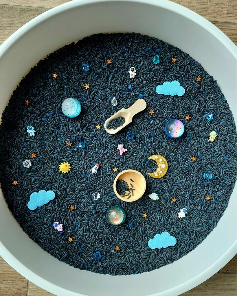 Sensory Bak: speelrijst + materiaal thema ruimte, Kinderen en Baby's, Ophalen of Verzenden