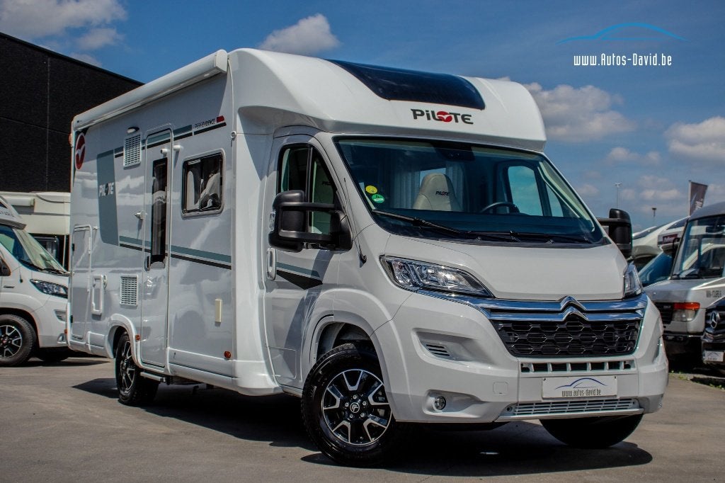 Pilote P696 Évidence Camper 4 Slaappl. Citroën Jumper, 6 tot 7 meter, Bedrijf, Koelkast, Luifel