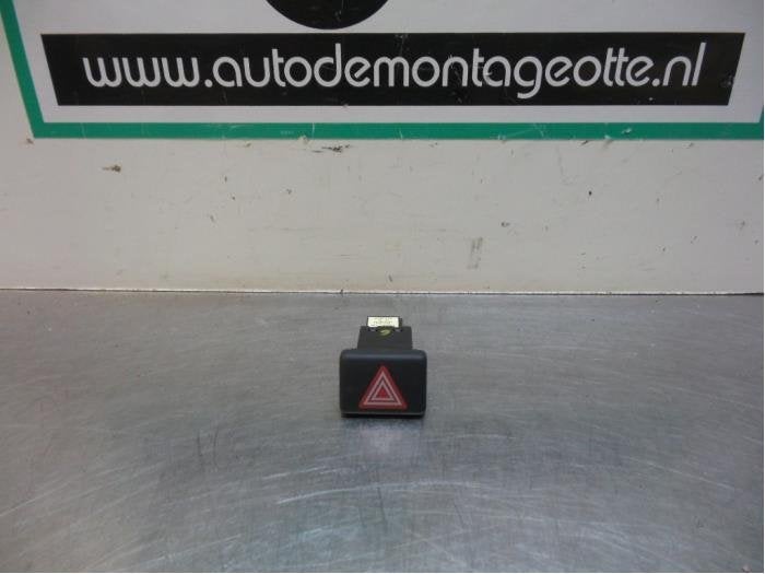 Commutateur éclairage d'urgence d'un Audi A4 (A4 01-), -, 3 mois de garantie, Utilisé, -