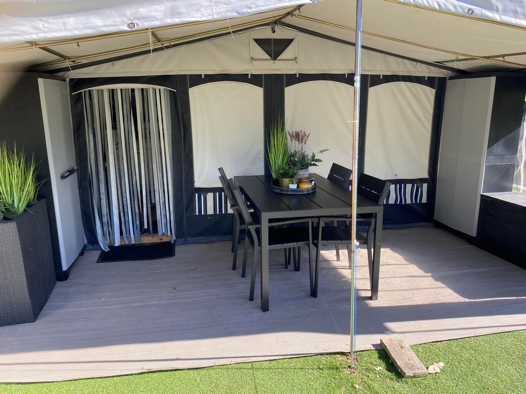 Hobby 495 met voortent en luifel, Caravans en Kamperen, Caravans, Particulier, Hobby, Dwarsbed, Luifel, Ophalen