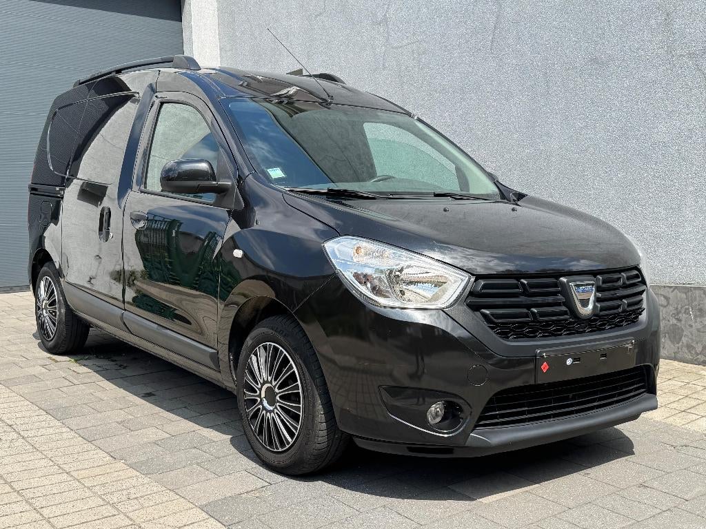 CLIMATISATION NAVI DACIA DOKKER 1.5 DCI DIESEL 2018 EURO 6B, Autos, Camionnettes & Utilitaires, Dacia, Achat, Bluetooth, Euro 6