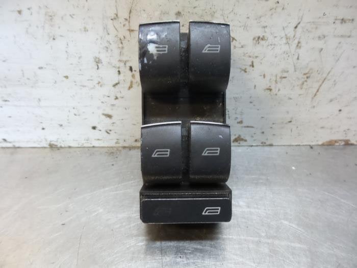 Commutateur vitre électrique d'un Audi A4 (A4 01-), -, 3 mois de garantie, Audi, Utilisé