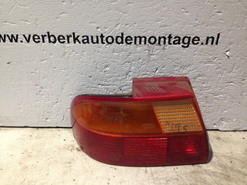 ACHTERLICHT LINKS Ford Mondeo I (93bg13a603-aa), Gebruikt, Henry-Ford-Straße  1
50735  Köln, DE, Ford-Werke GmbH, Kunden@ford.com