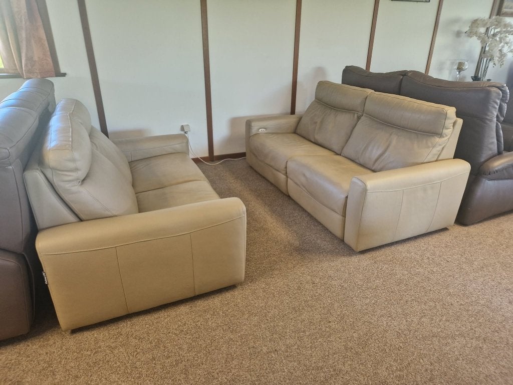 TAUPE BUFFELLEDEREN SALON MET ELEKTRISCHE RELAXEN, Enlèvement, Utilisé, Cuir