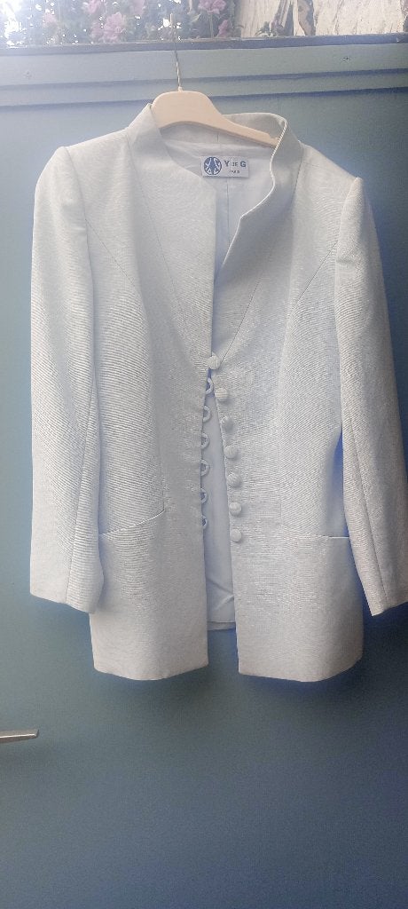 Dames vest, Ophalen, Gedragen