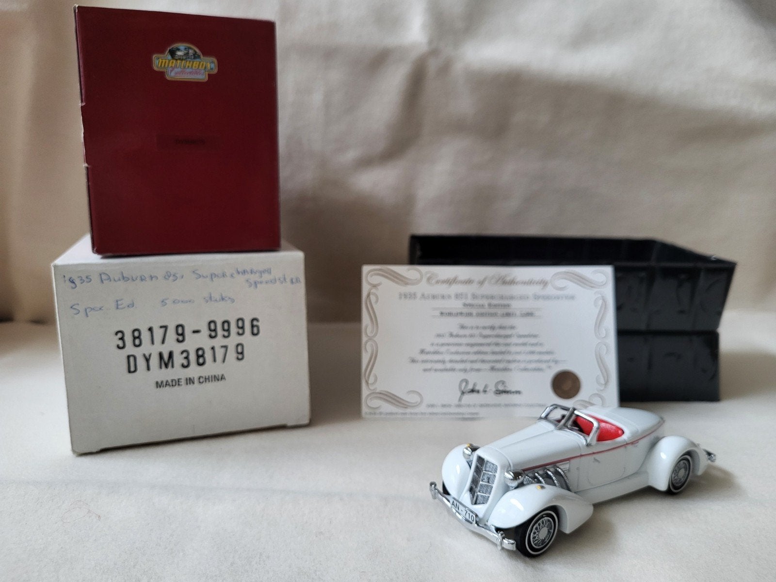 Dinky Matchbox DYM38179 1935 Auburn 851 Supercharged Speedst, Ophalen of Verzenden, Zo goed als nieuw, Auto, Matchbox