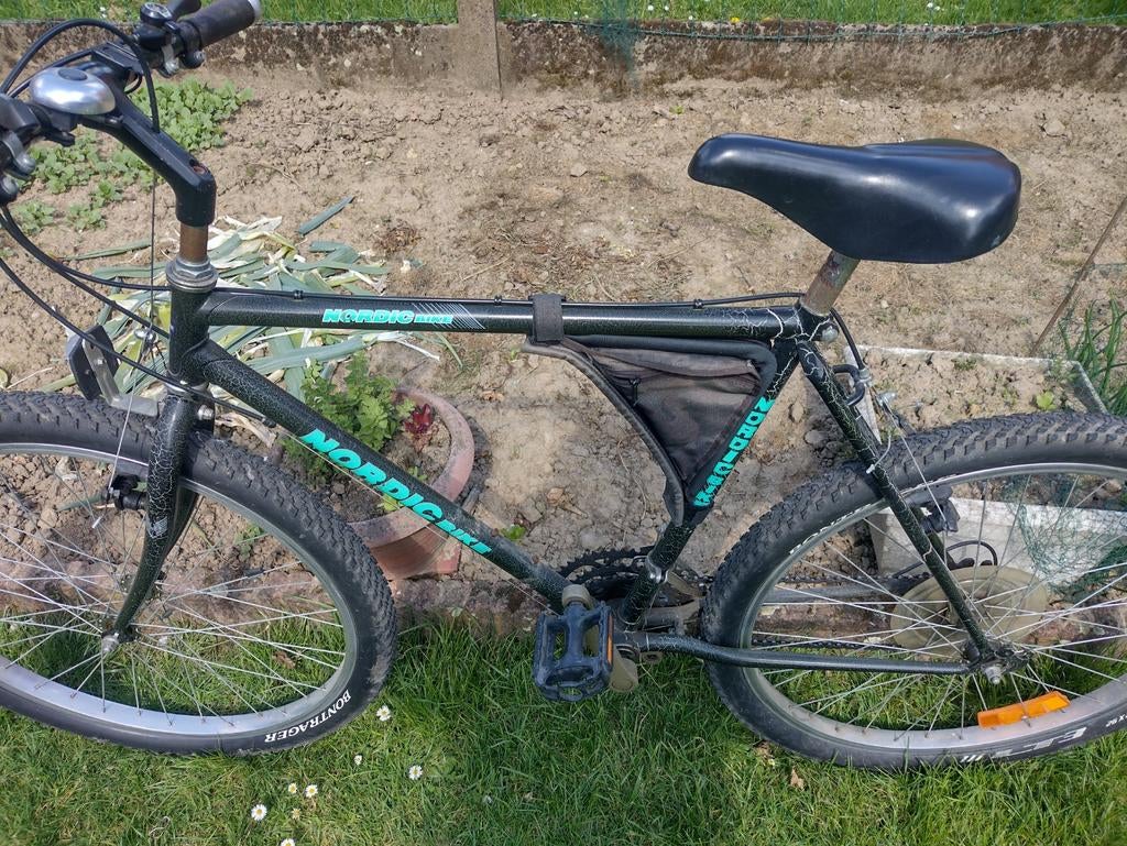 26"INCH MOUNTAINBIKE MET 18 VERSNELLINGEN, Ophalen
