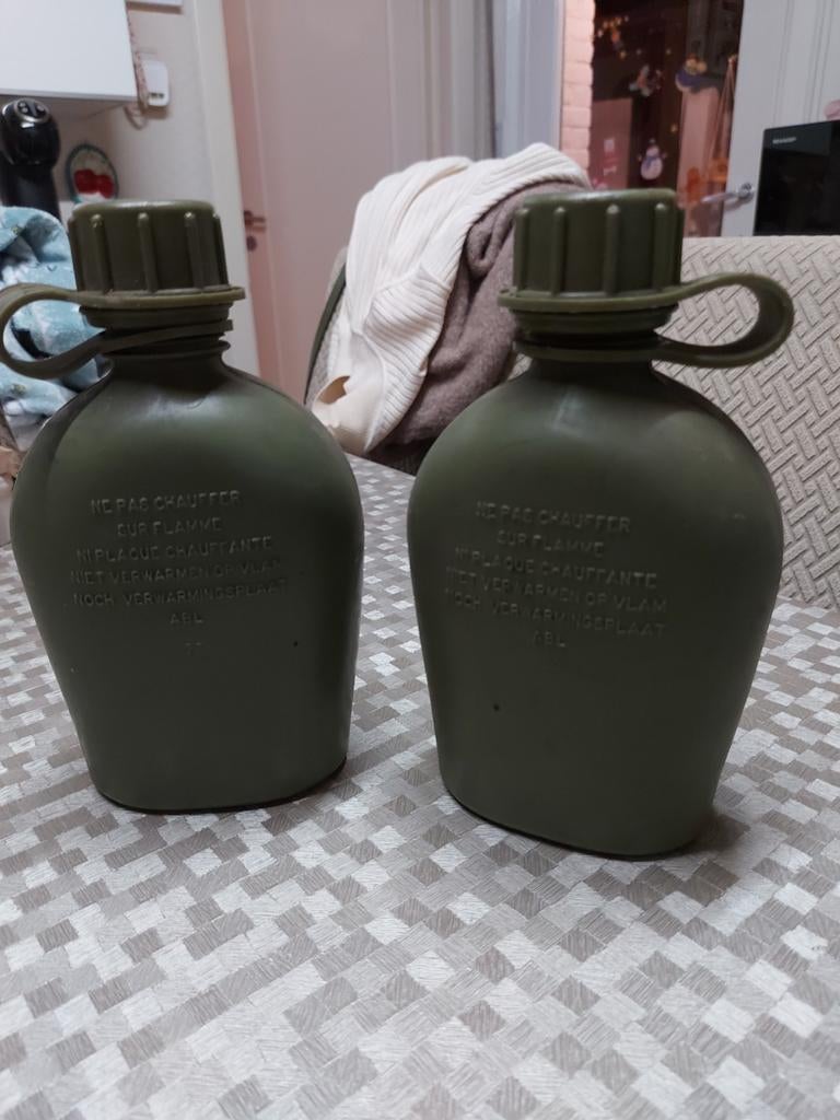 2 veldflessen abl, Collections, Objets militaires | Général, Enlèvement ou Envoi