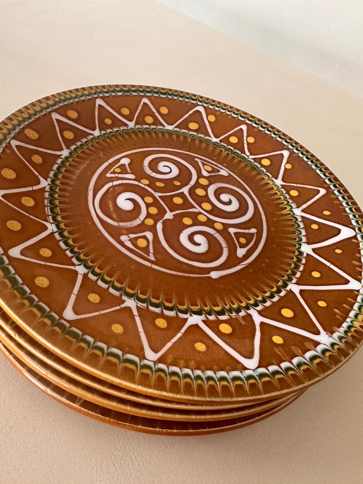 Set of 6 J. Breug hand-painted vintage ceramic plates, Huis en Inrichting, Keuken | Bestek, Zo goed als nieuw, Ophalen