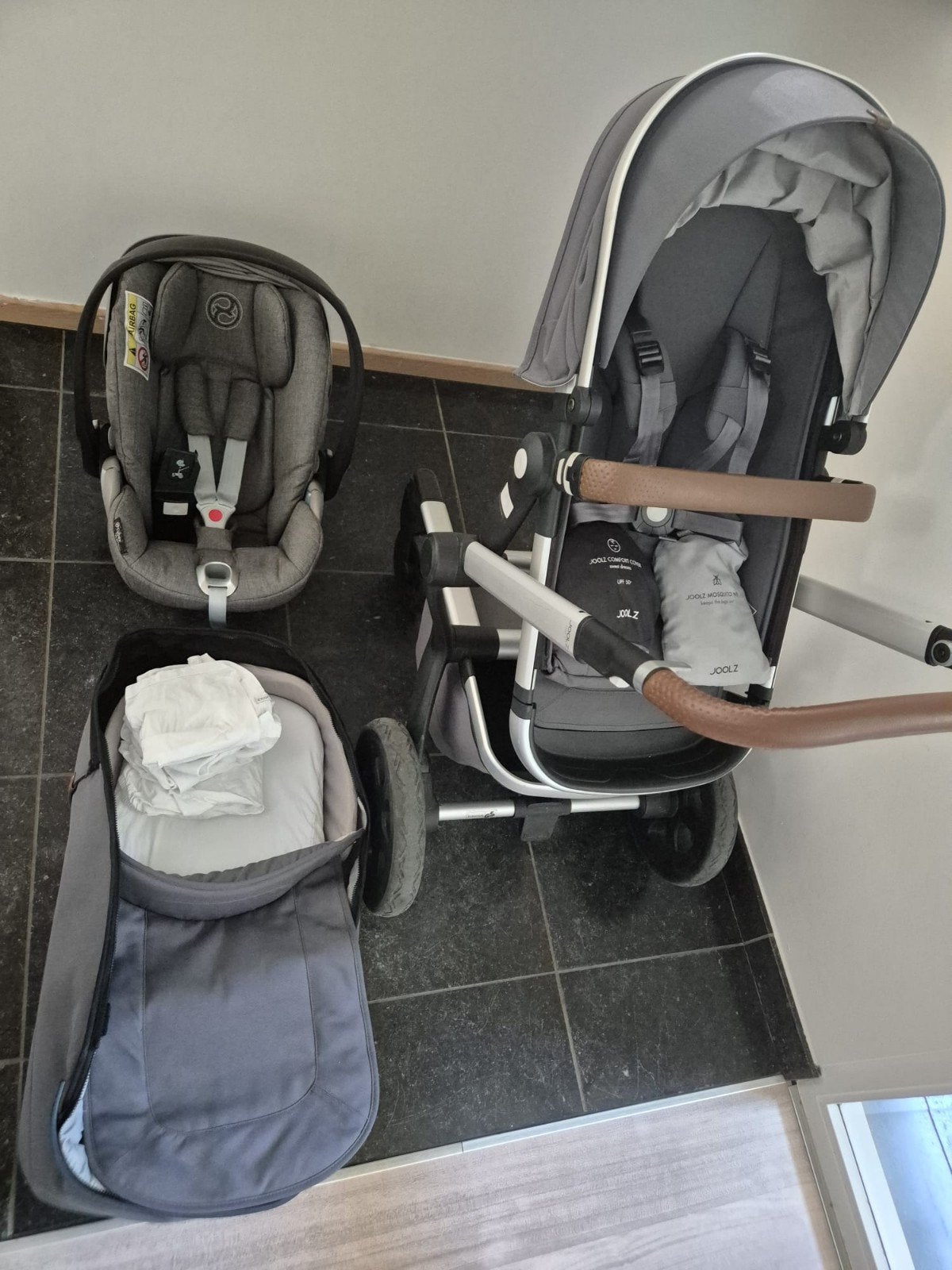 Poussette Joolz et siège auto Cybex (sans base), Enfants & Bébés, Enlèvement, Utilisé, Poussette, Autres marques