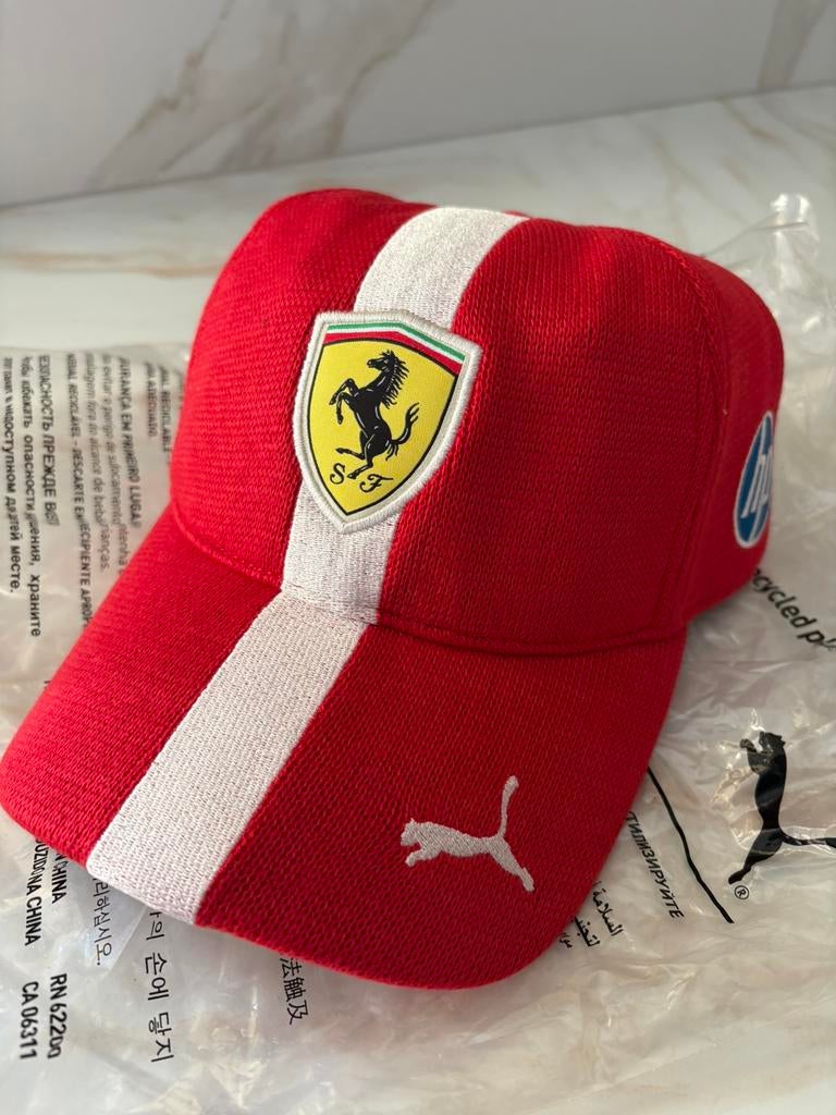 Casquette ferrari eclusive pro athlete neuve, Enlèvement, Comme neuf, Casquette