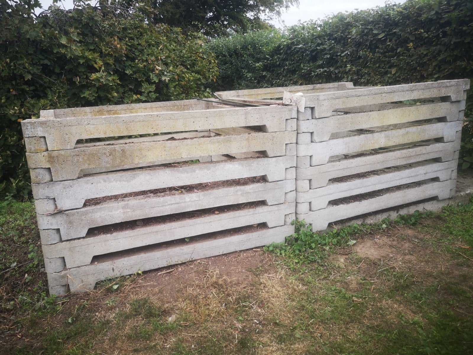 2 bacs à compost en béton, Enlèvement, Autres matériaux