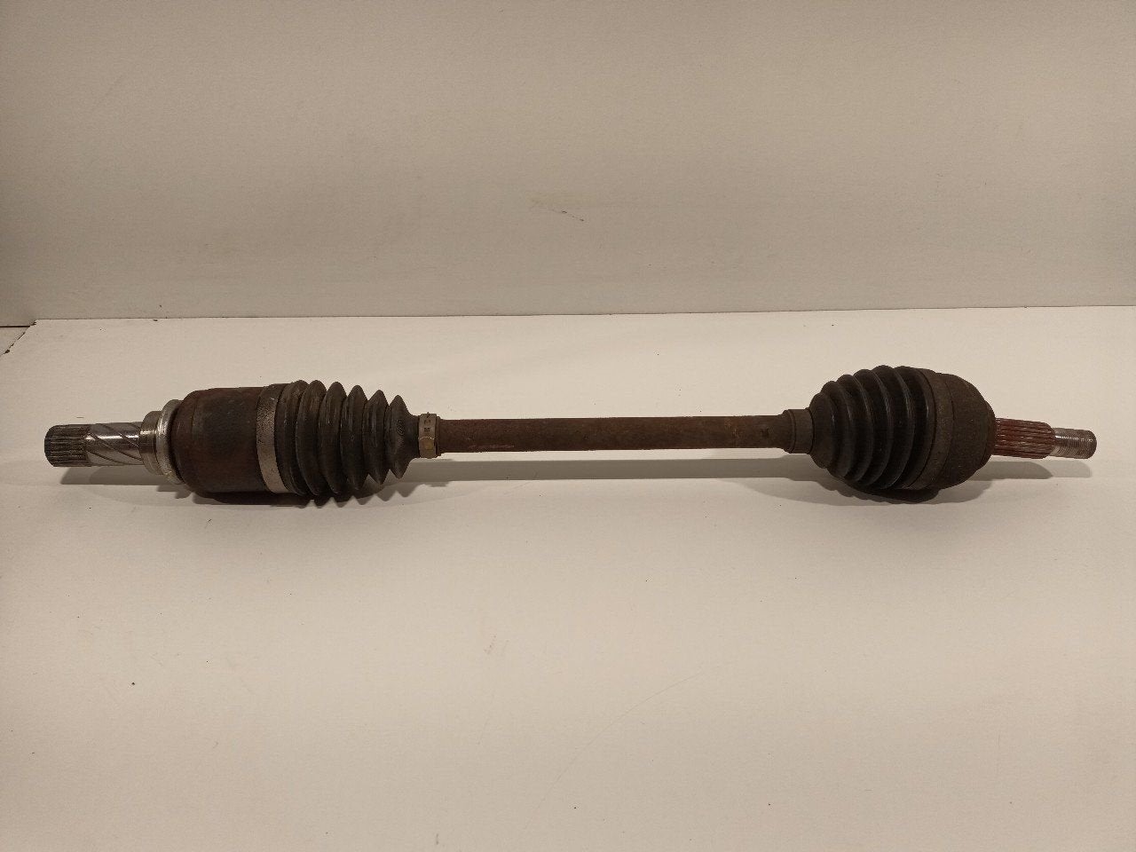 Aandrijfas links voor Renault Clio, Onderdelen@venauto.nl, Van der Ven Autorecycling B.V., Ettenseweg 76, 4706 PB Roosendaal, The Netherlands