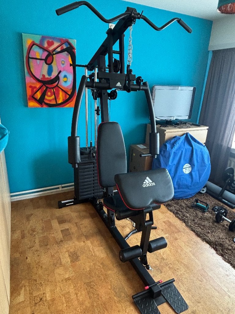 fitness toestel Adidas, Sport en Fitness, Fitnessapparatuur, Ophalen, Benen, Krachtstation, Zo goed als nieuw