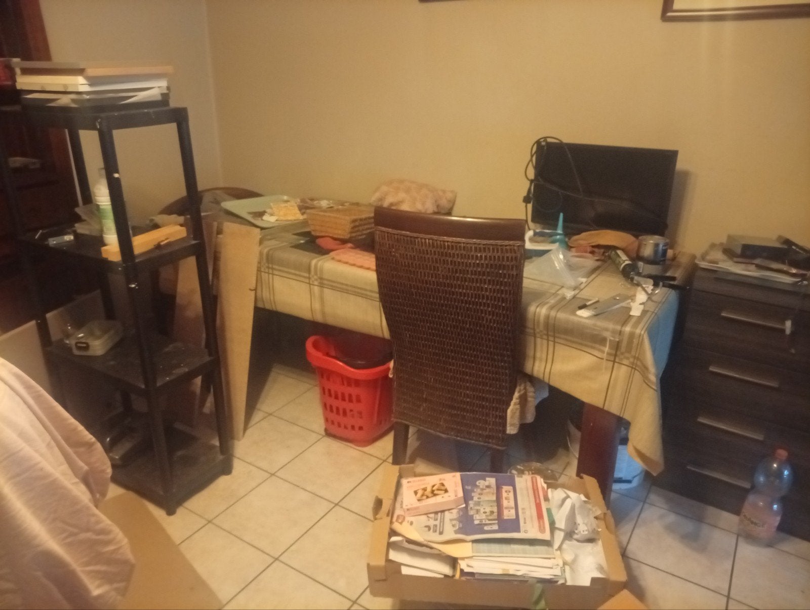 Eet tafel met 5 stoelen, Huis en Inrichting, Tafels | Eettafels, Ophalen