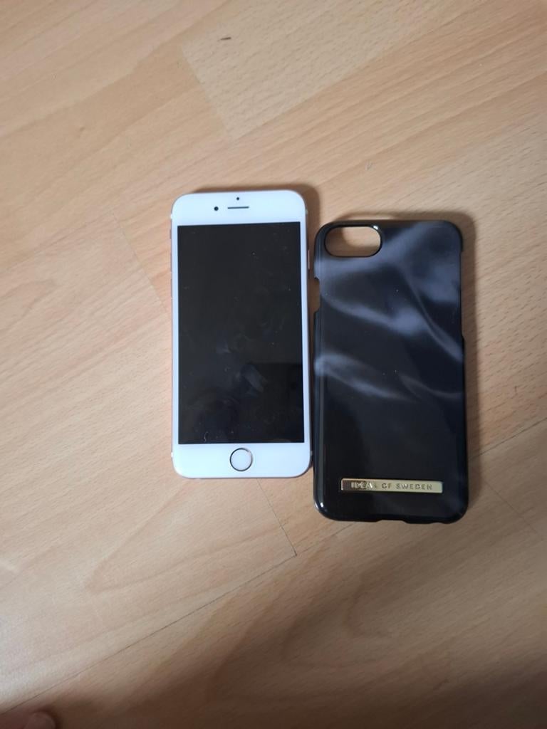 iPhone 6s or rose et iPhone 4 très bon état, Enlèvement ou Envoi