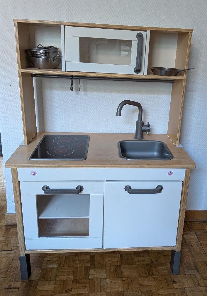 Cuisine enfant Ikea + accessoires, Enfants & Bébés, Enlèvement, Utilisé, Bois, Jouer à la cuisine