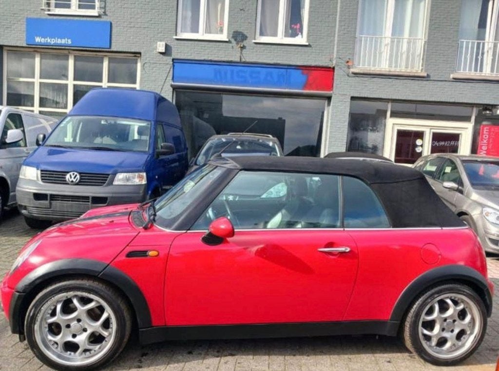 Mini Cooper — 1.6 essence automatique Bj 2008 150000km, Autos, 750 kg, Entreprise, Cabriolet, Noir