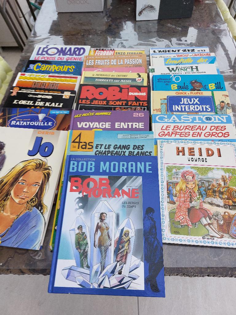 30 bandes dessinées, Boeken, Stripverhalen, Ophalen