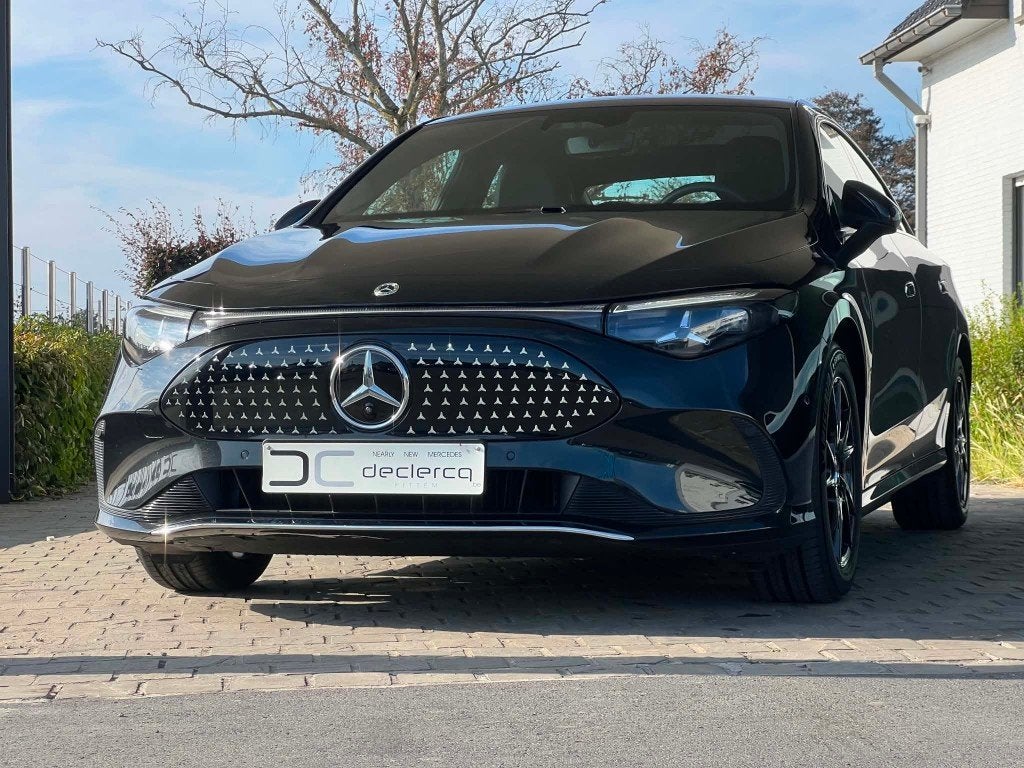 Mercedes CLA 250+ EQ 2025 automaat panodak dodehoekassist, Auto's, 145 kW, Lichtsensor, Leder en Stof, Zwart