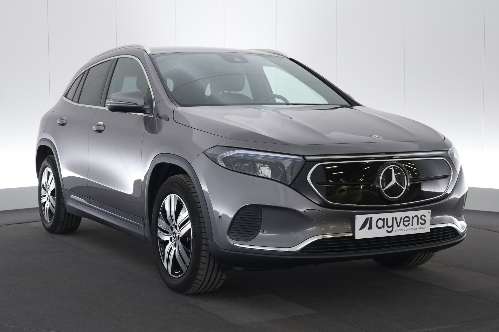 (2CMJ585) MERCEDES-BENZ EQA, Autos, Argent ou Gris, Achat, Entreprise, Carnet d'entretien