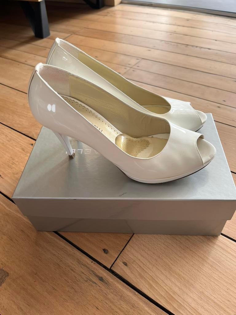 Escarpins Linea Raffaelli pointure 37, Enlèvement ou Envoi, Escarpins, Comme neuf, Blanc