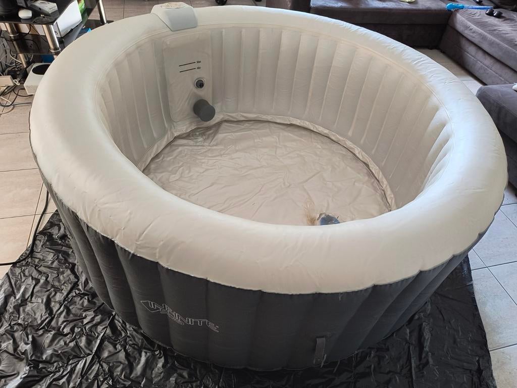 VENDRE — Spa gonflable 4 personnes — Infinite Spa, Enlèvement