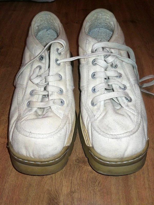 Chaussures vintage à lacets The Art Company / P 44 / (2002), Autres couleurs, Chaussures à lacets, The Art Company, Porté